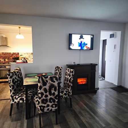Apartamente De Inchiriat Lucky House براشوف المظهر الخارجي الصورة